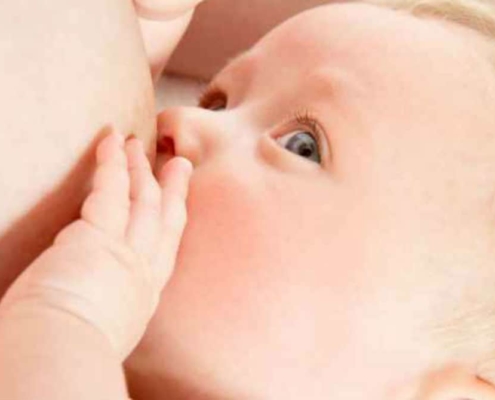 Veja a importância do leite materno na amamentação