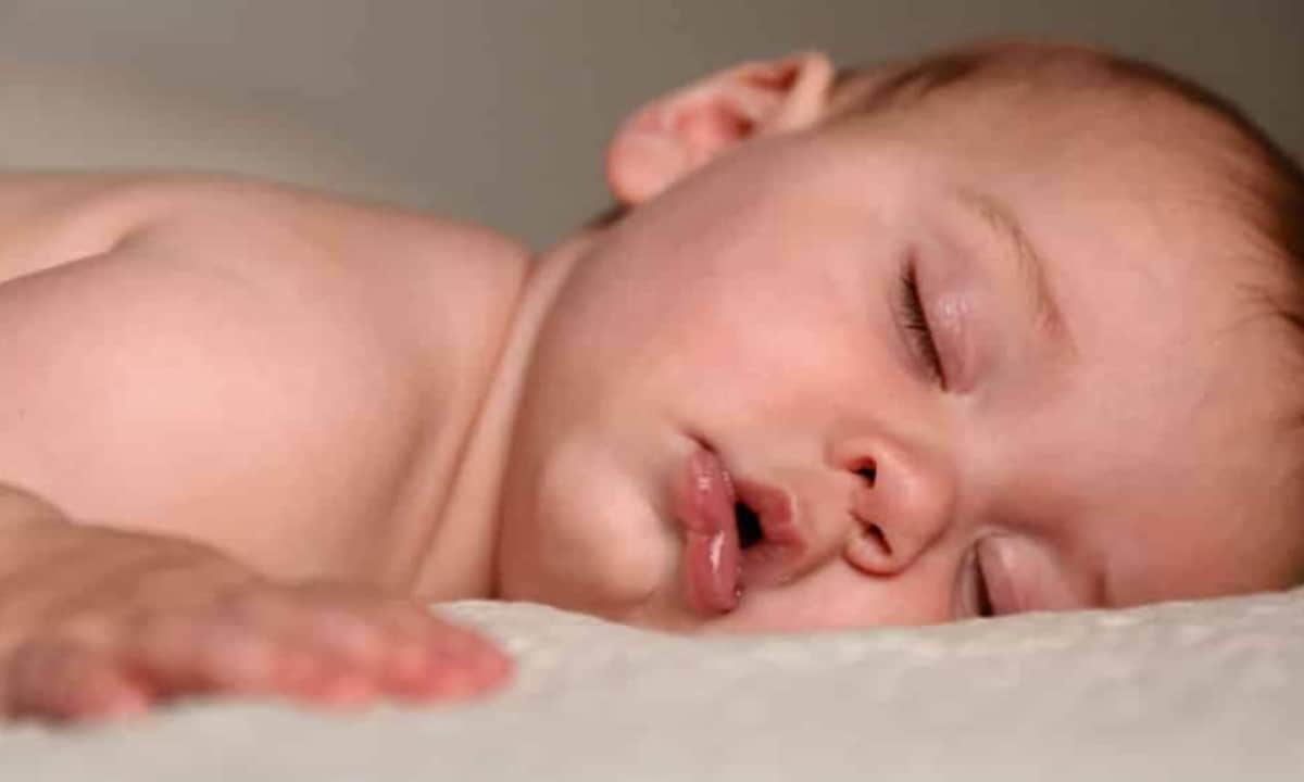 Como fazer o bebe dormir de barriga pra cima A Partir De Quando E Seguro O Bebe Dormir De Barriga Pra Baixo