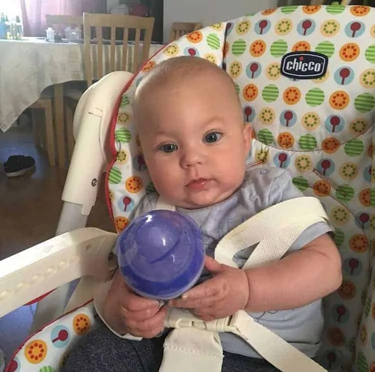 O bebê Toby morreu aos seis meses devido à Síndrome da Morte Súbita Infantil
