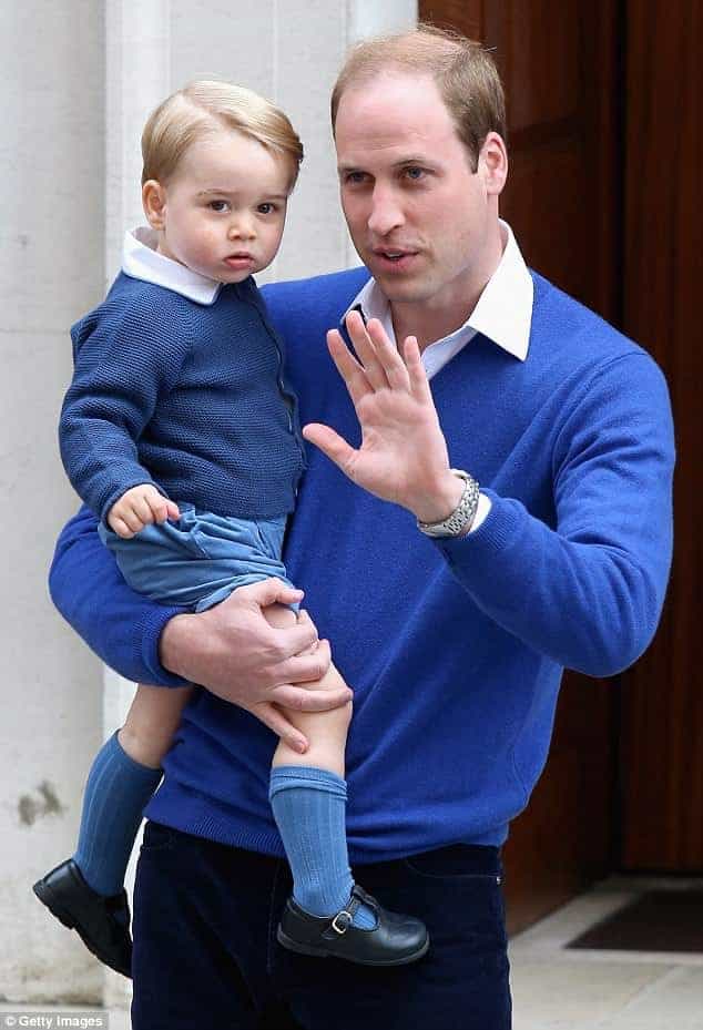 A duquesa Kate Middleton reaproveita as roupinhas de bebê