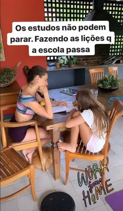 Cauã Reymond mostrou Sofia estudando com Mariana Goldfarb