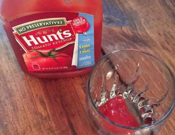Fotos engraçadas mostram os efeitos do “cérebro de grávida” - ketchup no copo?