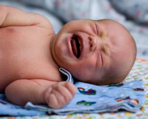 Os bebês podem sofrer de estresse tóxico