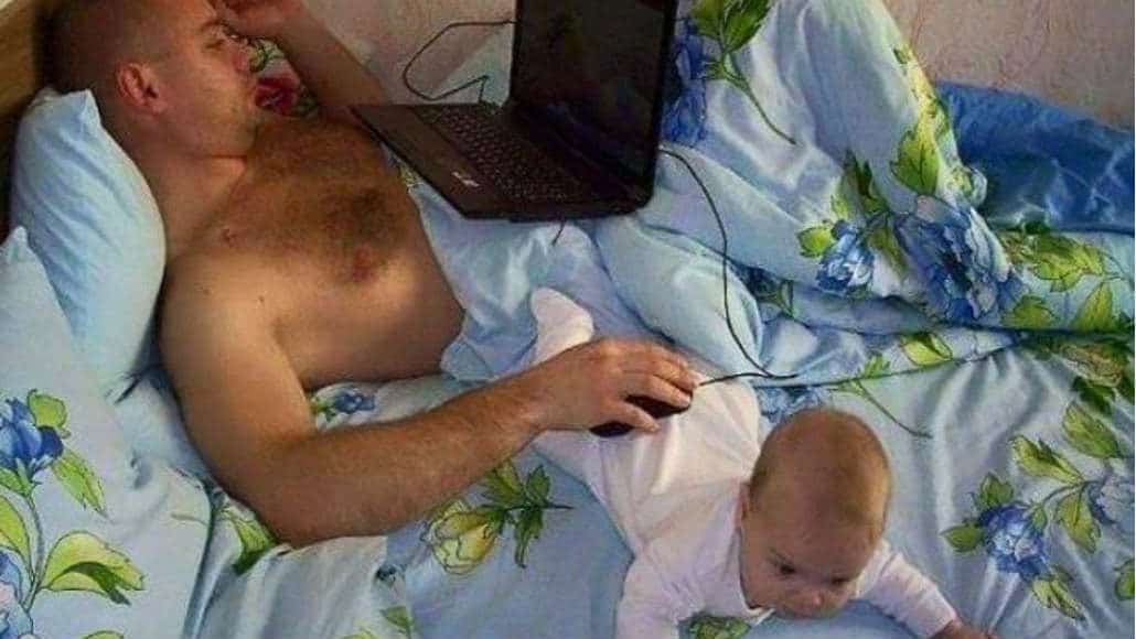 Trabalhando em casa com um bebê