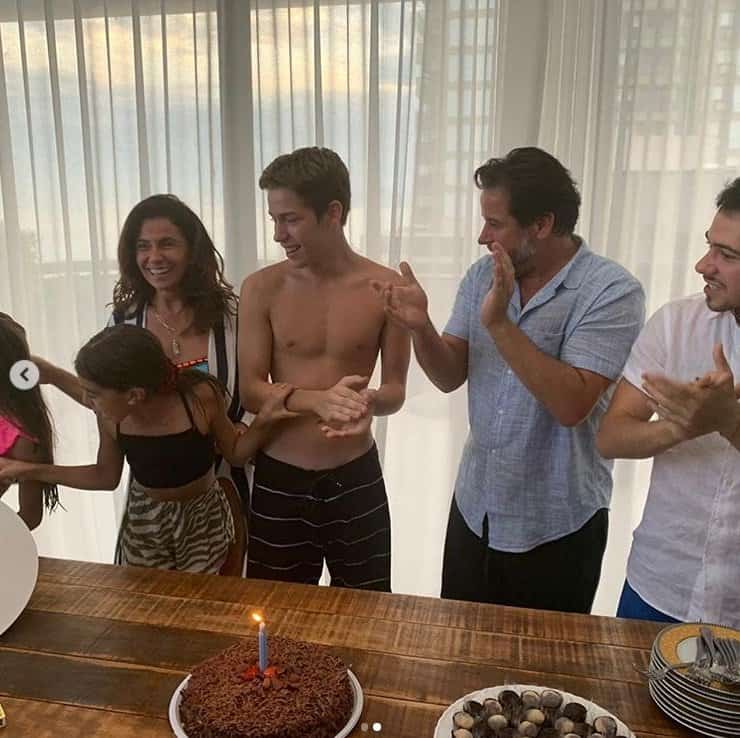 Giovanna Antonelli e Murilo Benício no aniversário de seu filho
