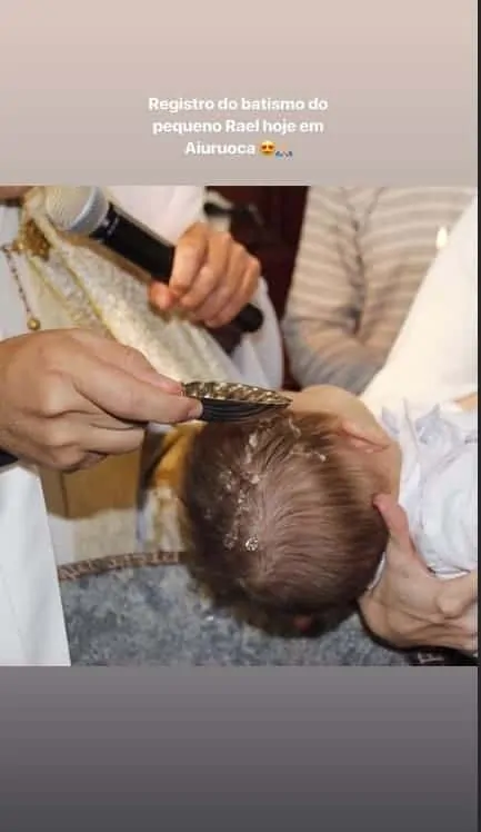 Batizado do pequeno Rael, filho da atriz Isis Valverde