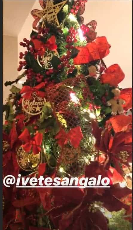 Publicação da árvore de Natal da cantora Ivete Sangalo