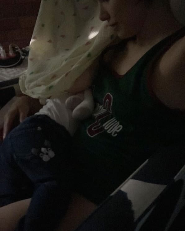 Bebê de Letícia Colin tirando seu cochilo