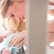 Qual o melhor local para o bebê dormir?