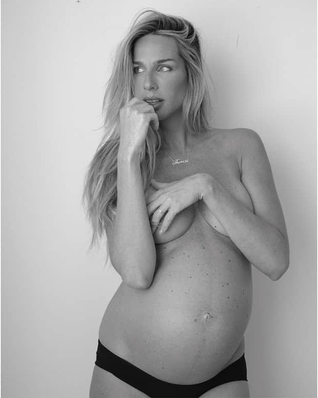 Mari Weickert com sua barriguinha de grávida