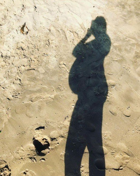 Mariana Bridi posta foto grávida