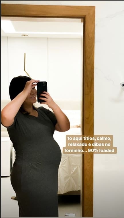 Marília Mendonça e seu barrigão prestes a dar à luz