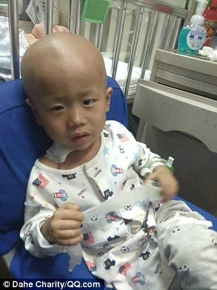 Veja a triste história desse menino que tem câncer