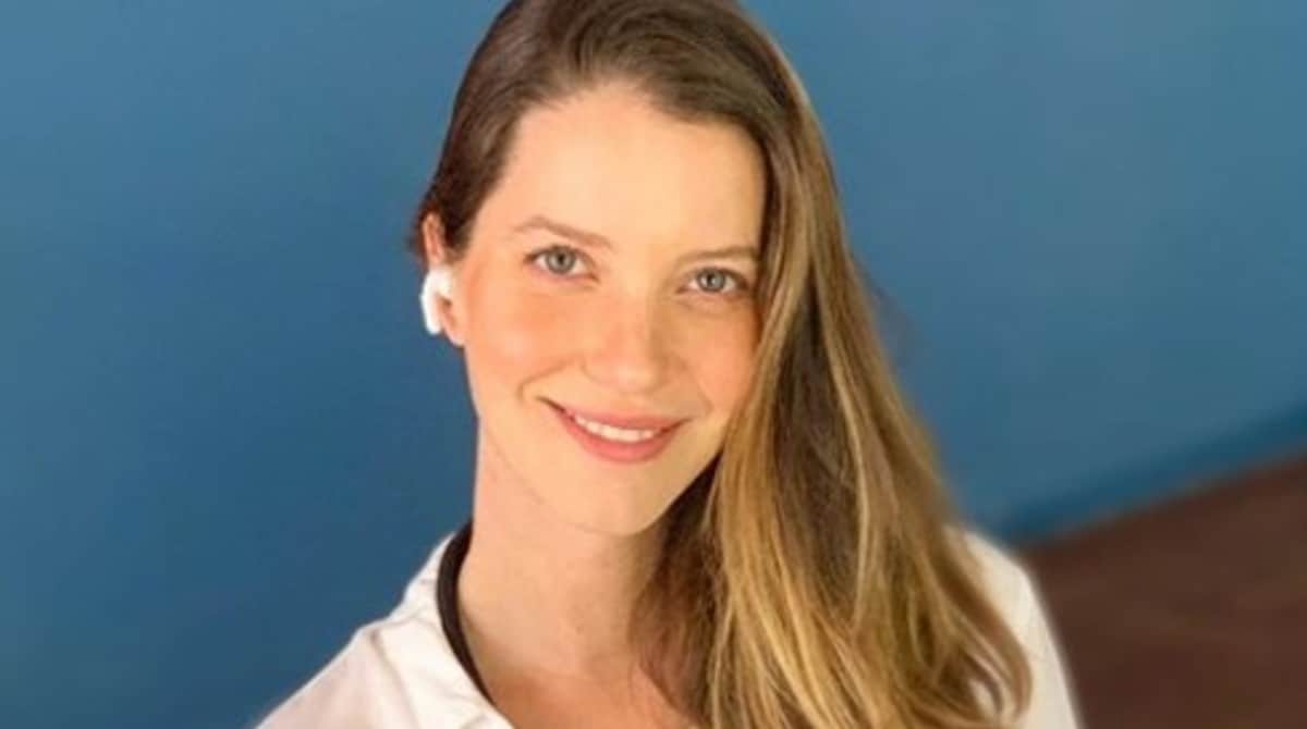 Nathalia Dill mostrou uma barriga de grávida discreta