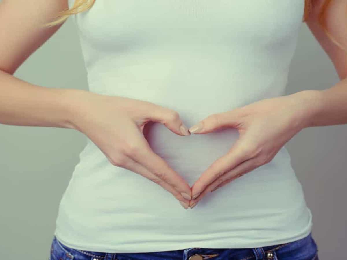Minuto Saudável on X: Os primeiros sintomas de gravidez nem sempre são  notados, pois são mais sutis e menos intensos. Inclusive, muitas mulheres  que não desconfiam da gravidez podem confundir a condição