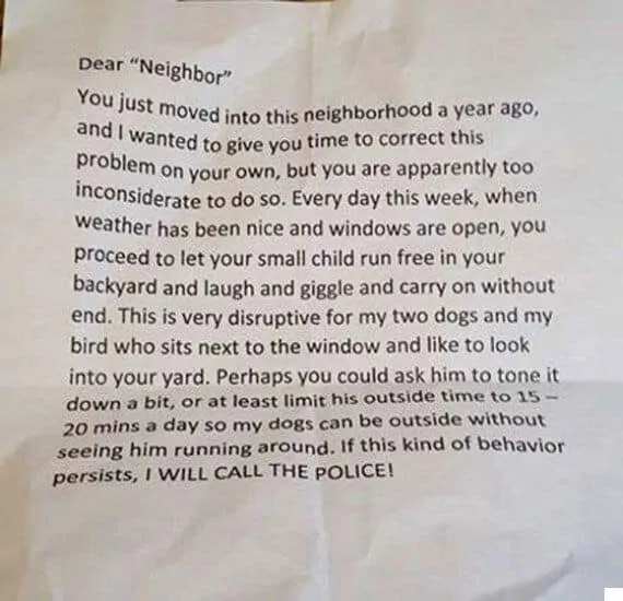 Bilhete do vizinho que reclamou da criança que estava brincando