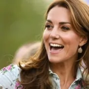A duquesa Kate Middleton mostrou os três filhos