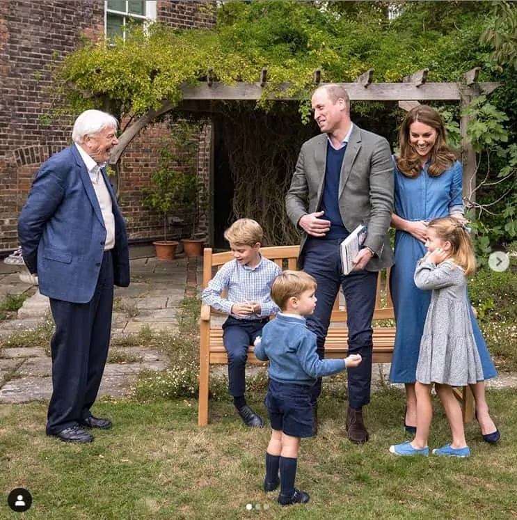 A duquesa Kate Middleton e o príncipe William com seus filhos