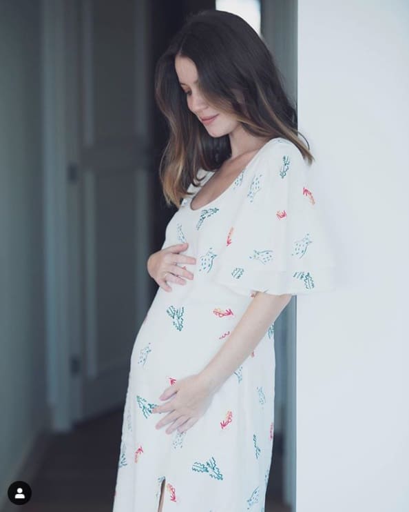 Nathalia Dill e a barriguinha de grávida