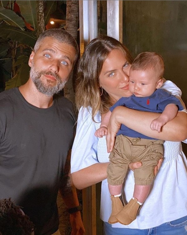 Bruno Gagliasso e Giovanna Ewbank com o filho caçula