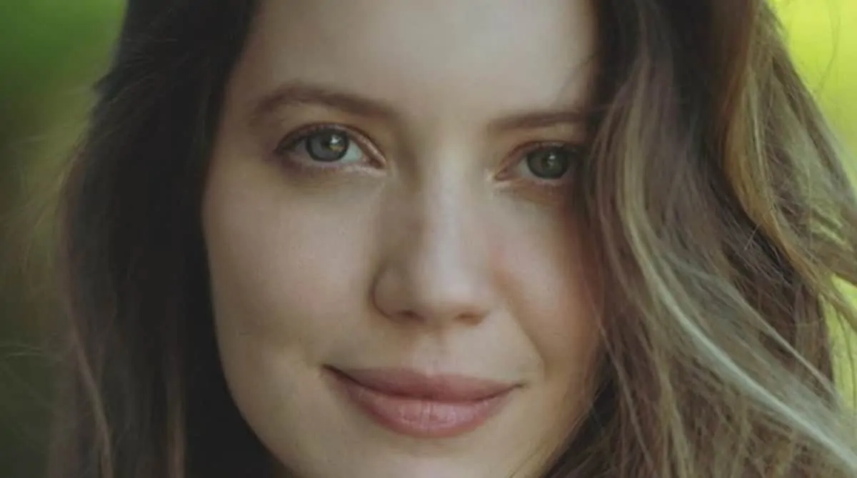 Nathalia Dill encantou ao mostrar o barrigão de grávida