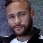 Neymar se declarou para a mãe de seu filho, Carol Dantas