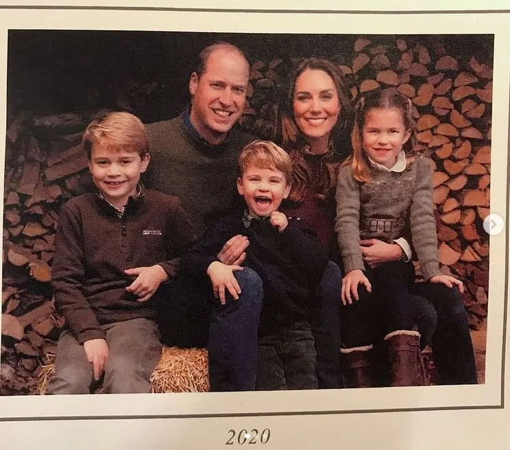 Duquesa Kate Middleton e príncipe William com os filhos