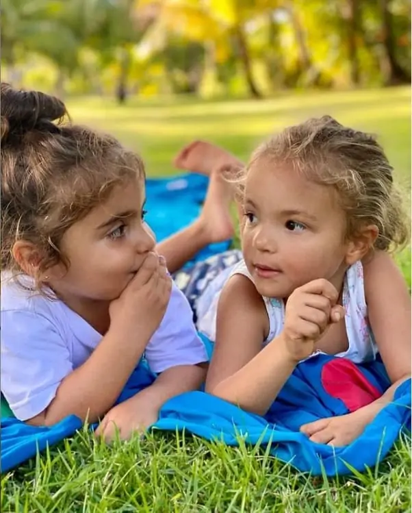 Gêmeas de Ivete Sangalo estão com três anos