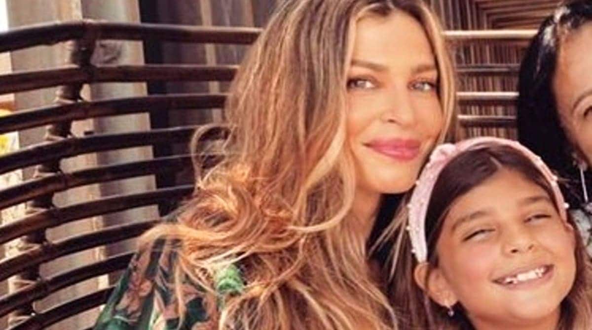 Grazi Massafera mostrou os brinquedos doados pela filha