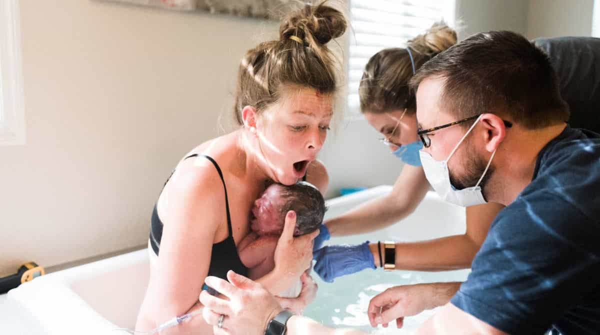 A reação da mãe ao saber que o bebê era um menino é incrível