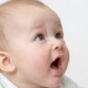 Entenda qual a importância de o bebê balbuciar e saiba como ajudá-lo