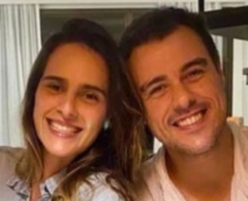 Joaquim Lopes e a esposa mostraram suas gêmeas