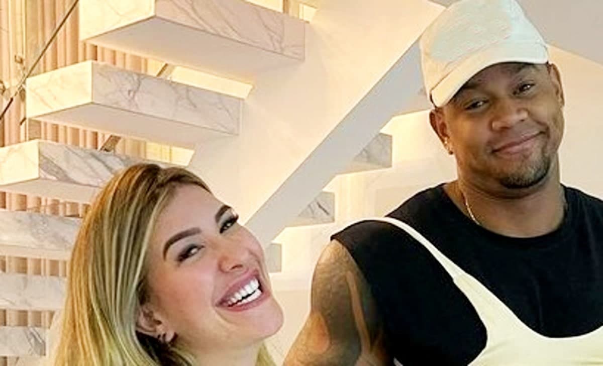 Lorena Improta e Léo Santana mostraram sua filha no ultrassom