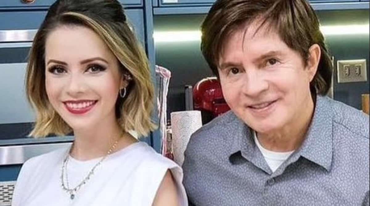 Filho de Sandy mostrou novo visual ao lado do avô