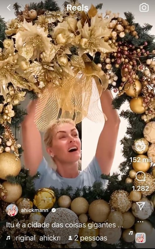 Ana Hickmann mostra a árvore de Natal de 4 metros da sua mansão