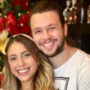 Bruno do KLB e a namorada Maria Luiza Prange oficializaram sua união