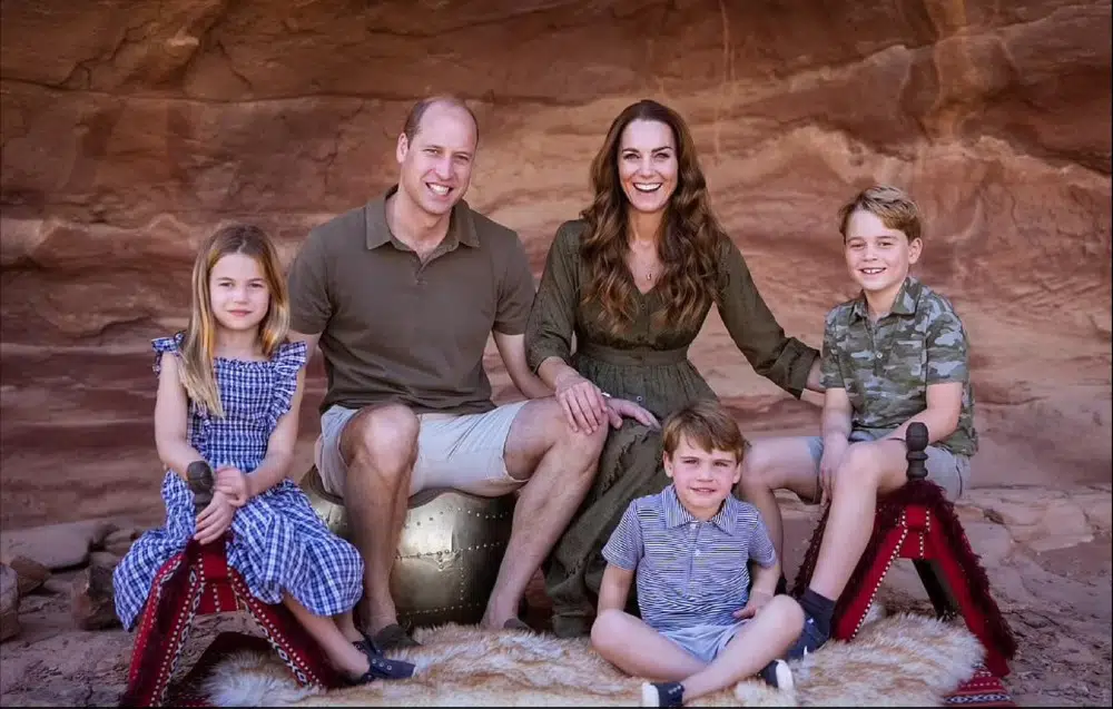 A duquesa Kate Middleton e o príncipe William com os filhos