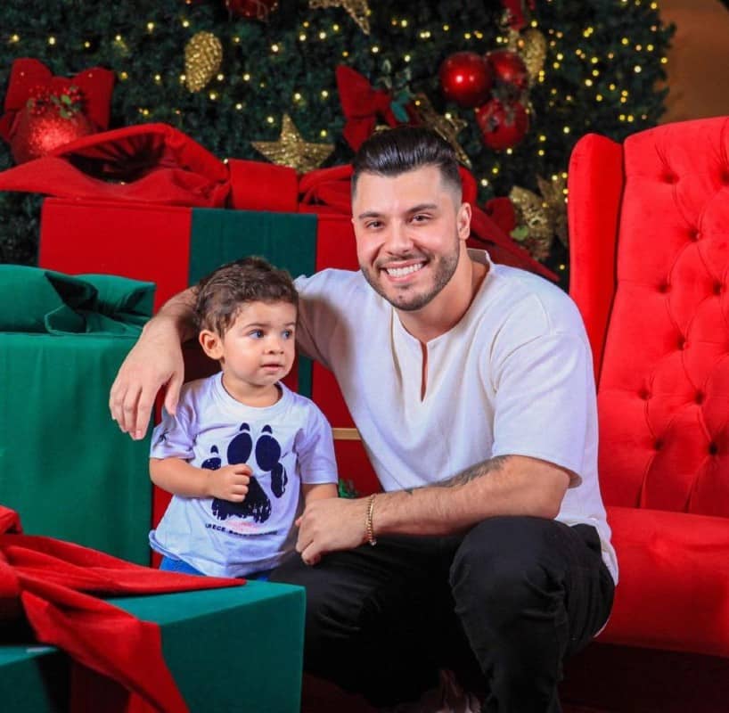O cantor Murilo Huff relembrou o encontro de Leo, seu filho com Marília Mendonça, com o Papai Noel