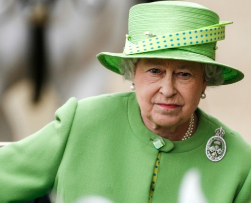 A Rainha Elizabeth II divulgou uma foto rara da Família Real