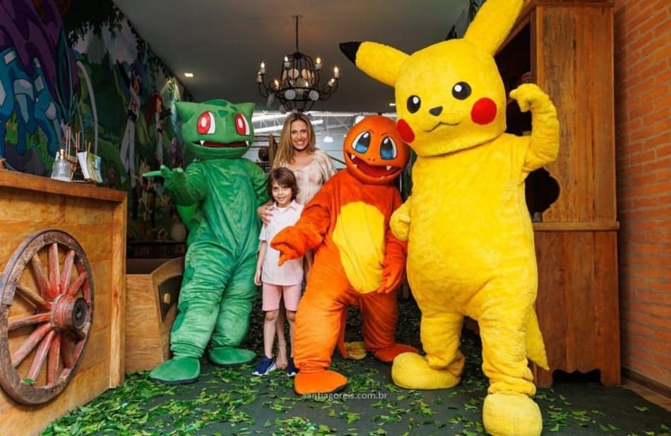 O tema da festa do filho de Luisa Mell foi Pokémon