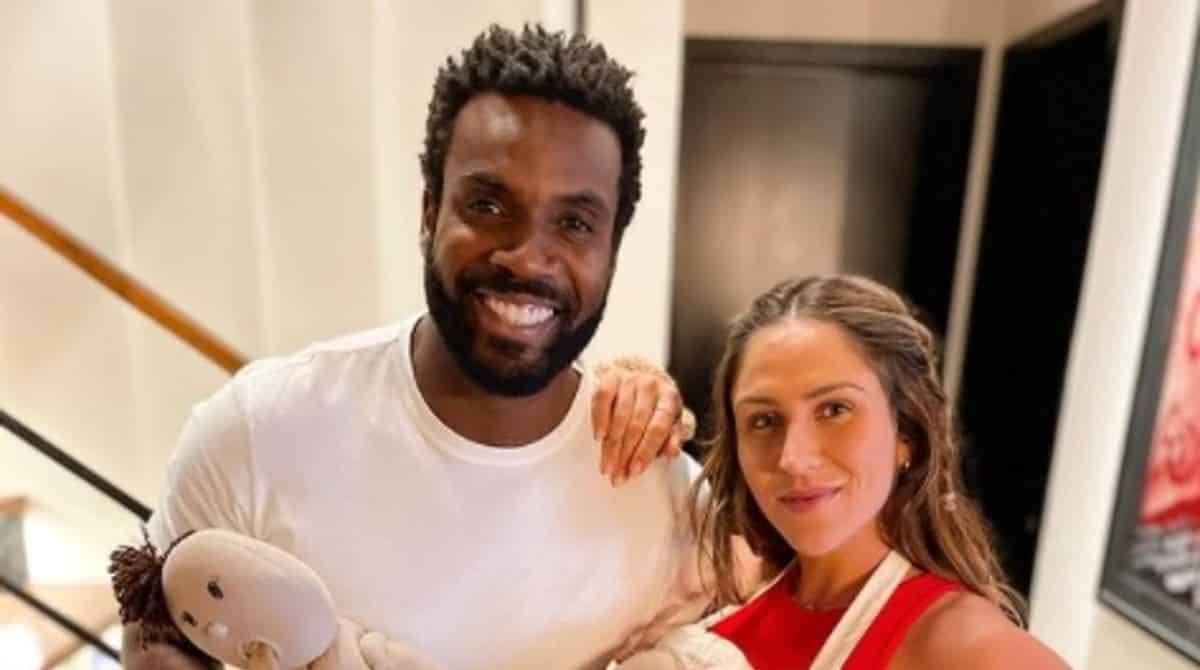 Rafael Zulu e namorada comemoram quatro meses do seu bebê