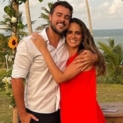 Joaquim Lopes e esposa celebram aniversário de um ano das gêmeas