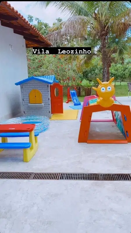 O parquinho de brinquedos do Léo, bebê de Murilo Huff e Marília Mendonça