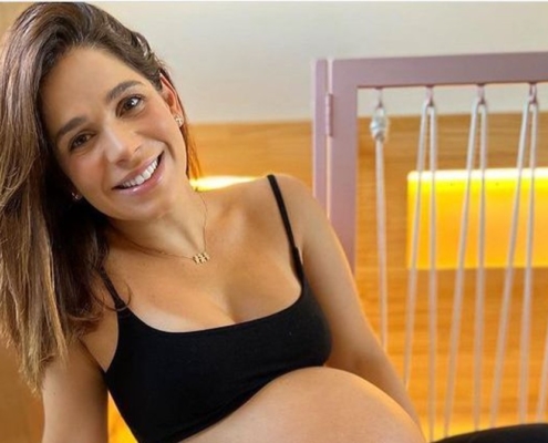Sabrina Petraglia mostra barrigão de 9 meses