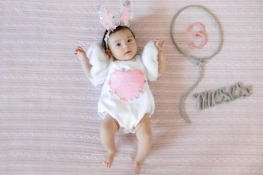 A pequena Olivia, bebê de Daniel e Aline de Pádua, completou 3 meses