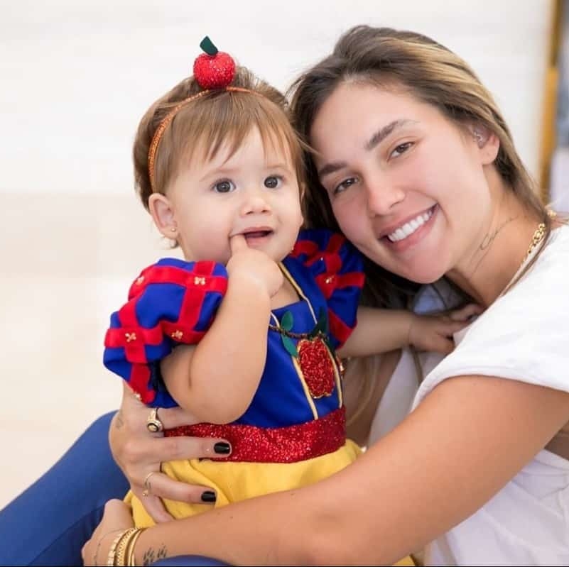 Maria Alice, primogênita de Virgínia Fonseca e Zé Felipe, completou 11 meses