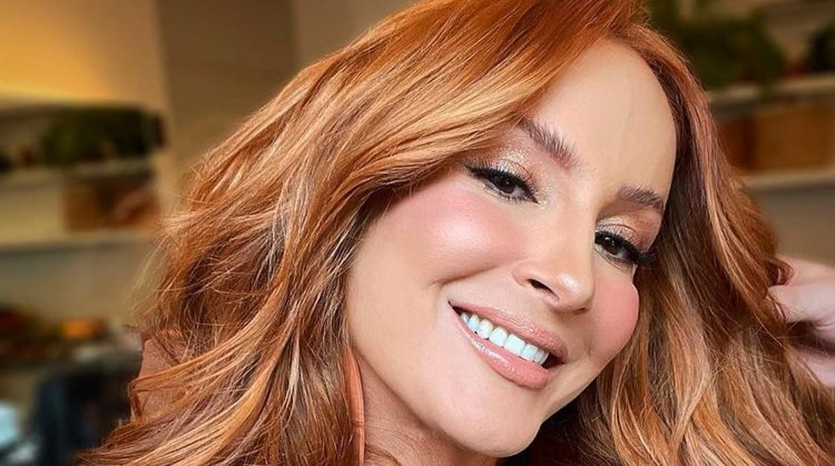Claudia Leitte mostra momento com o marido e a filha
