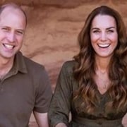 Kate Middleton mostra foto inédita dos filhos em homenagem para William