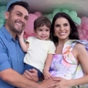 Mano Walter e Débora Silva esperam o 2º filho juntos