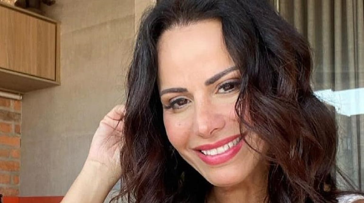 Viviane Araujo mostra ensaio gestante e impressiona